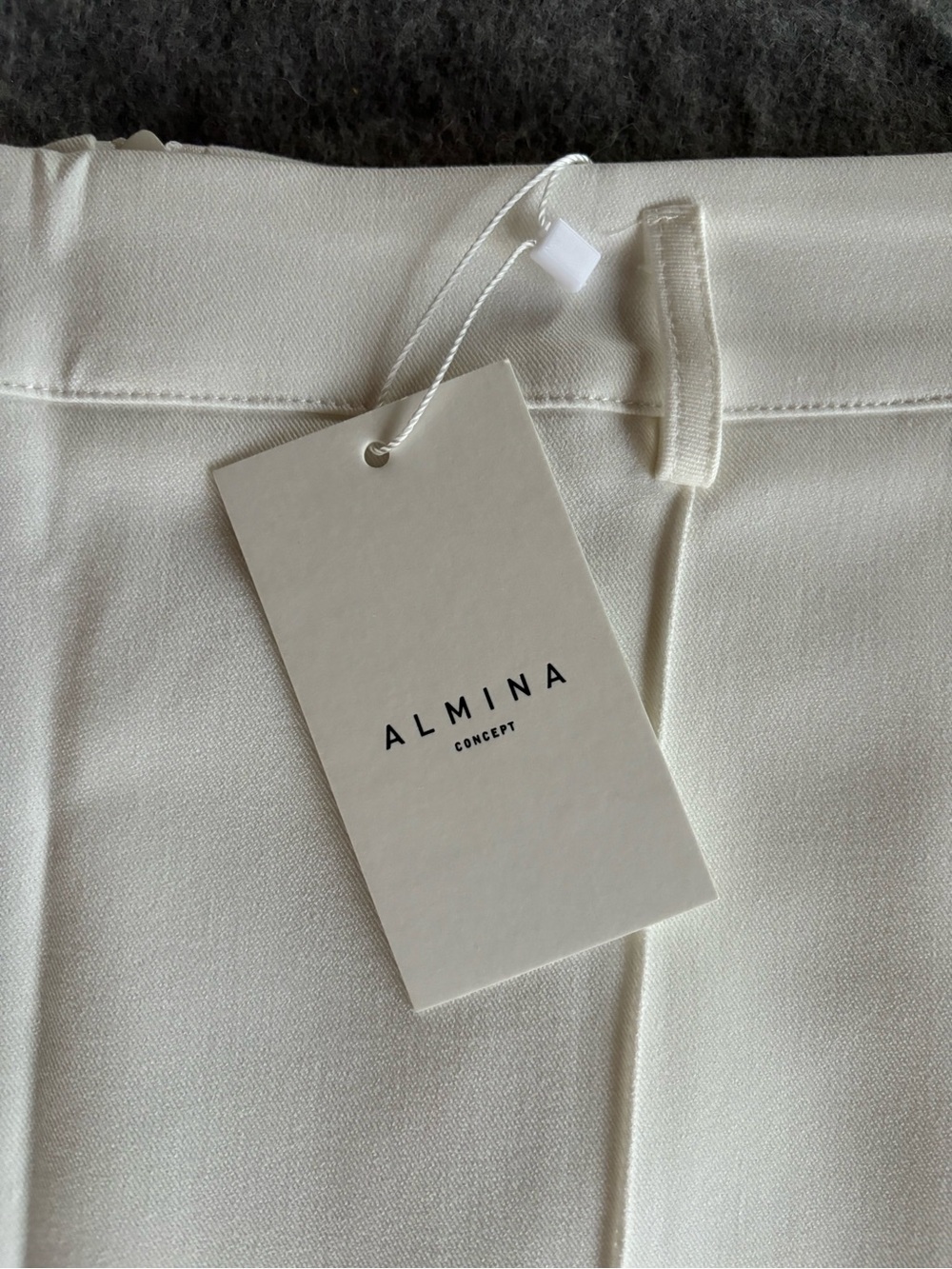 NWT Minimalist Pencil Skirt - Picture 5 of 13